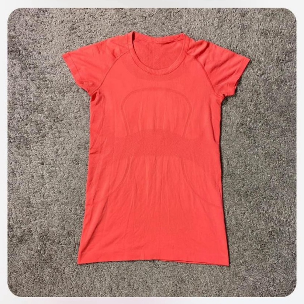 lululemon swiftly tech short sleeve size 8